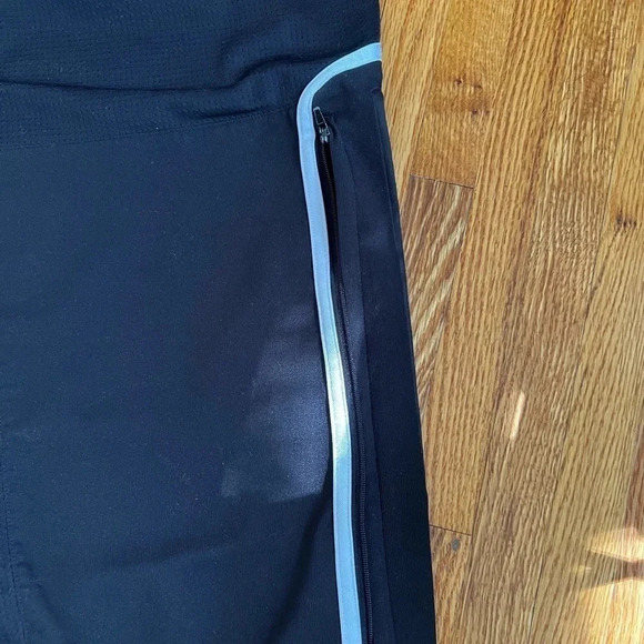 Black Adidas pants - Picture 5 of 6